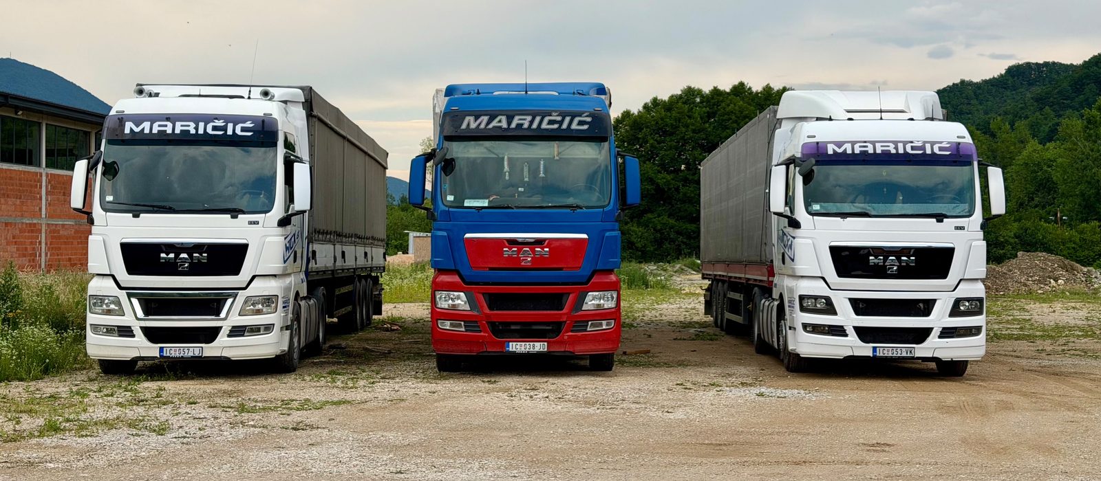 Vozni park Maricic Trans — tri MAN TGX tegljača